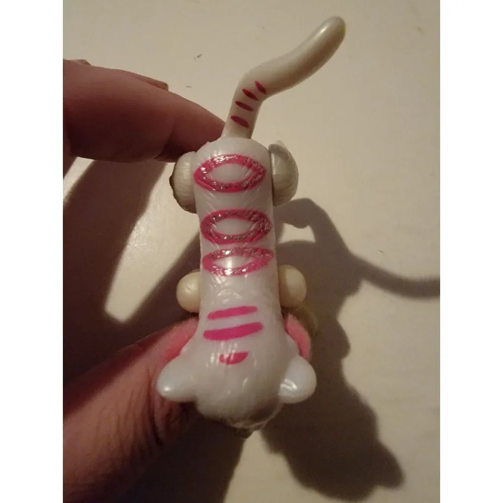 Vintage Littlest Pet Shop McDonalds 1996 Tiger White & Pink Tonka Happy Meal Toy